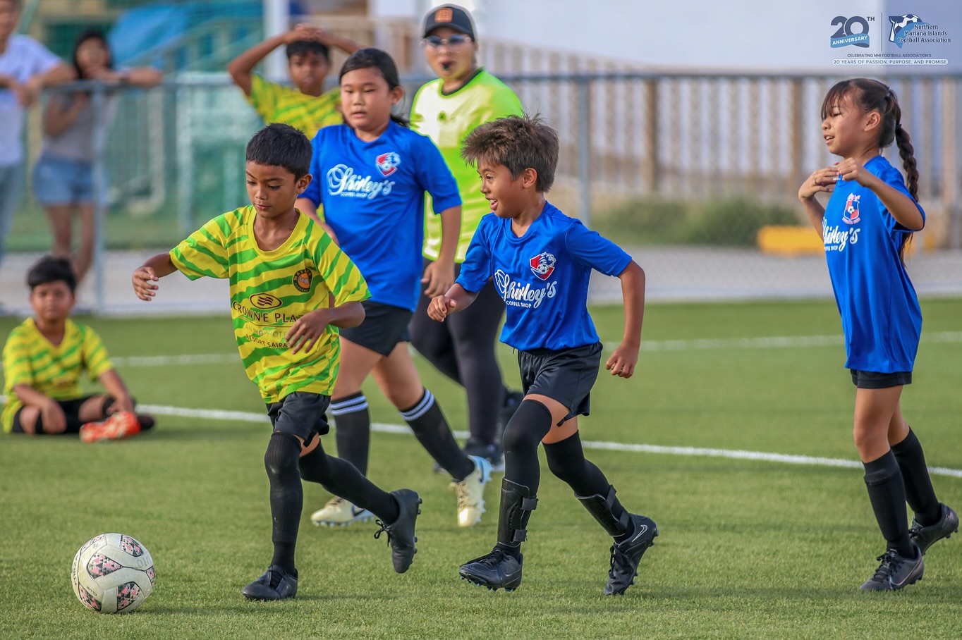 No photo description available.