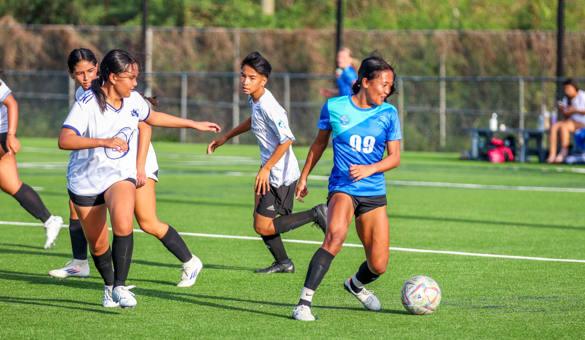 No photo description available.