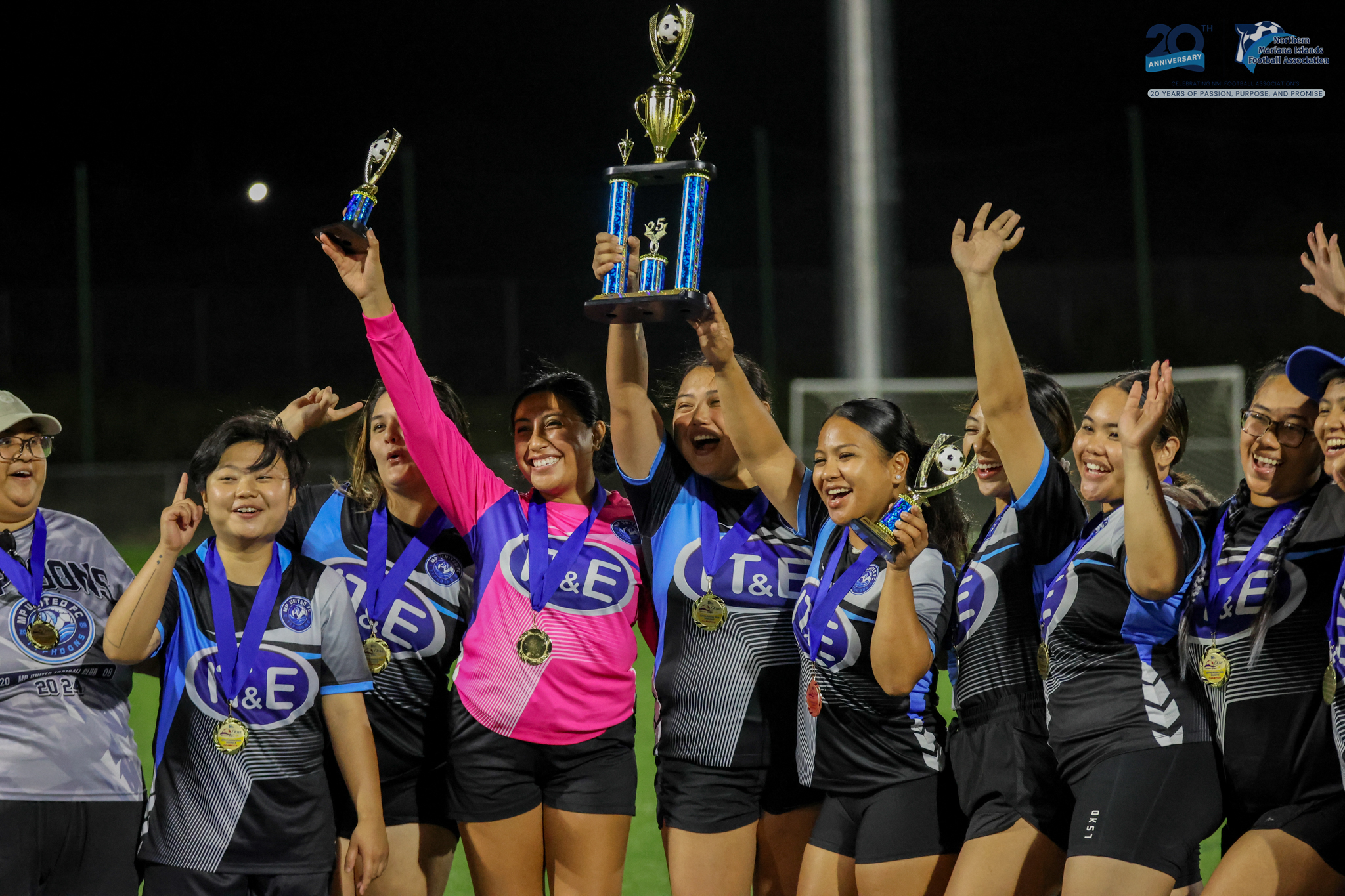 No photo description available.