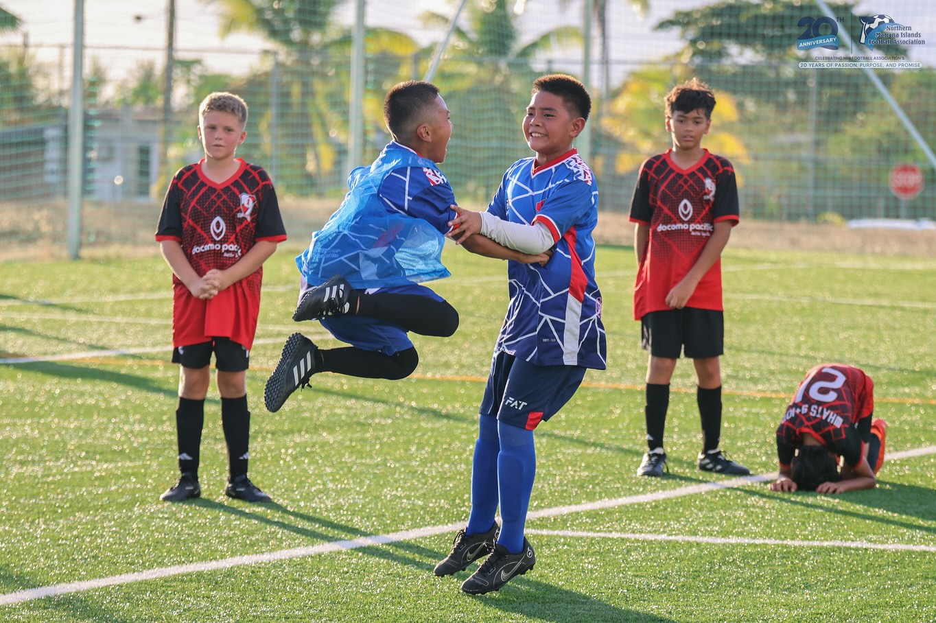 No photo description available.