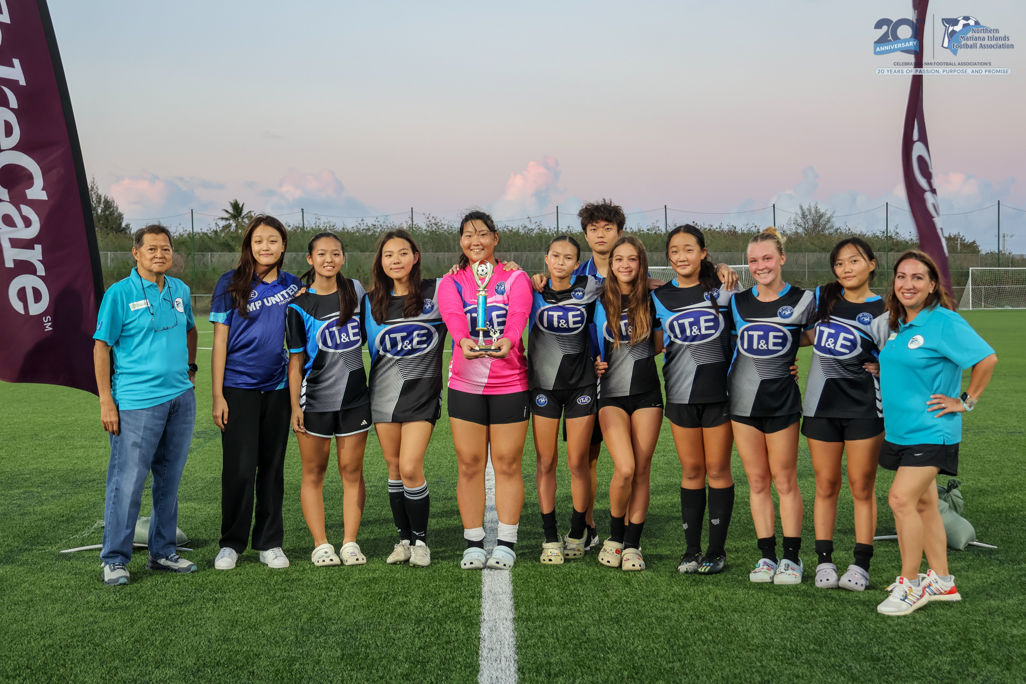 No photo description available.