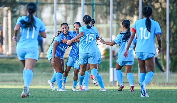 May be an image of 6 people, people playing football, people playing soccer and text