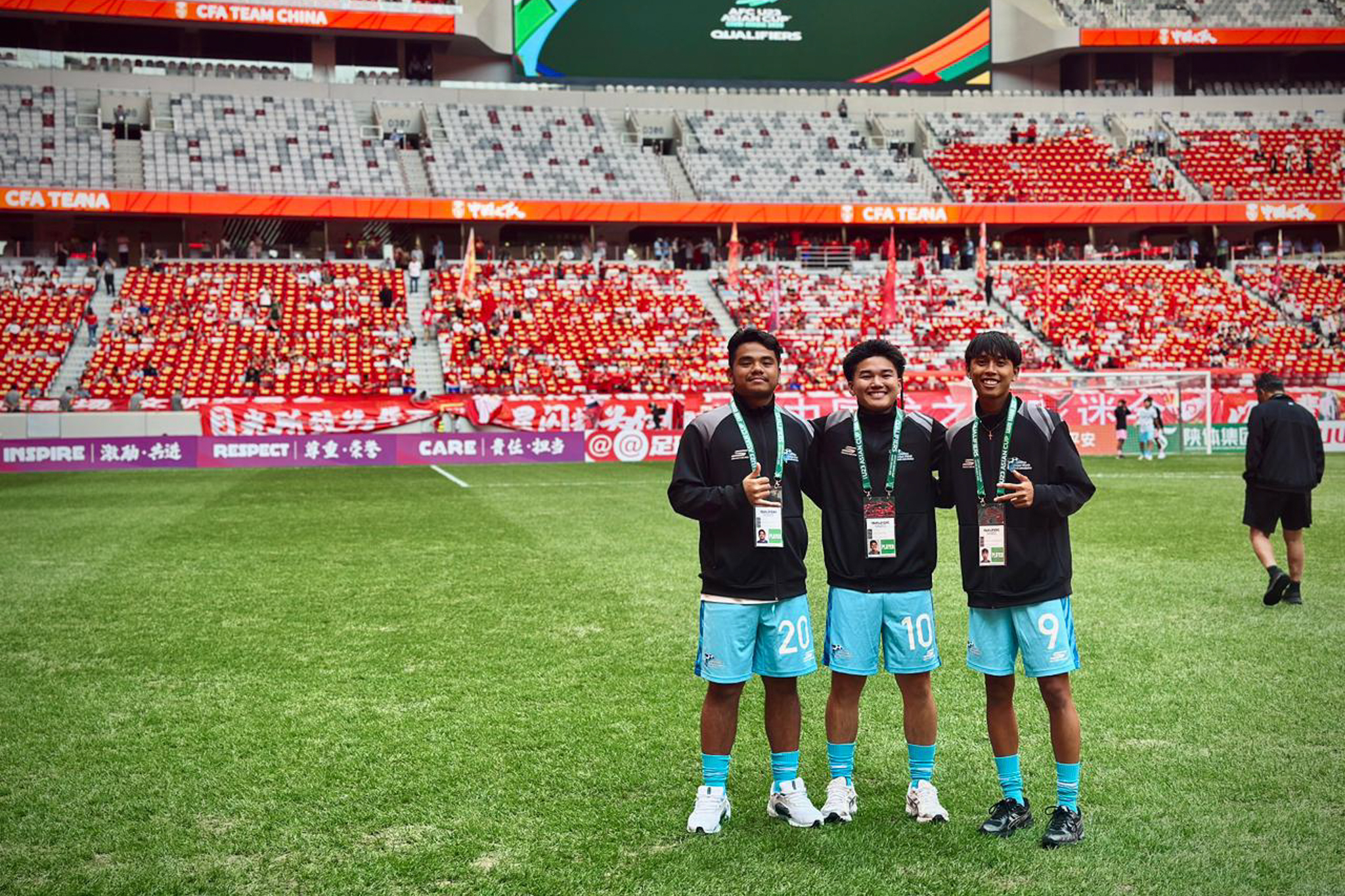 May be an image of 4 people, people playing soccer, people playing football and text