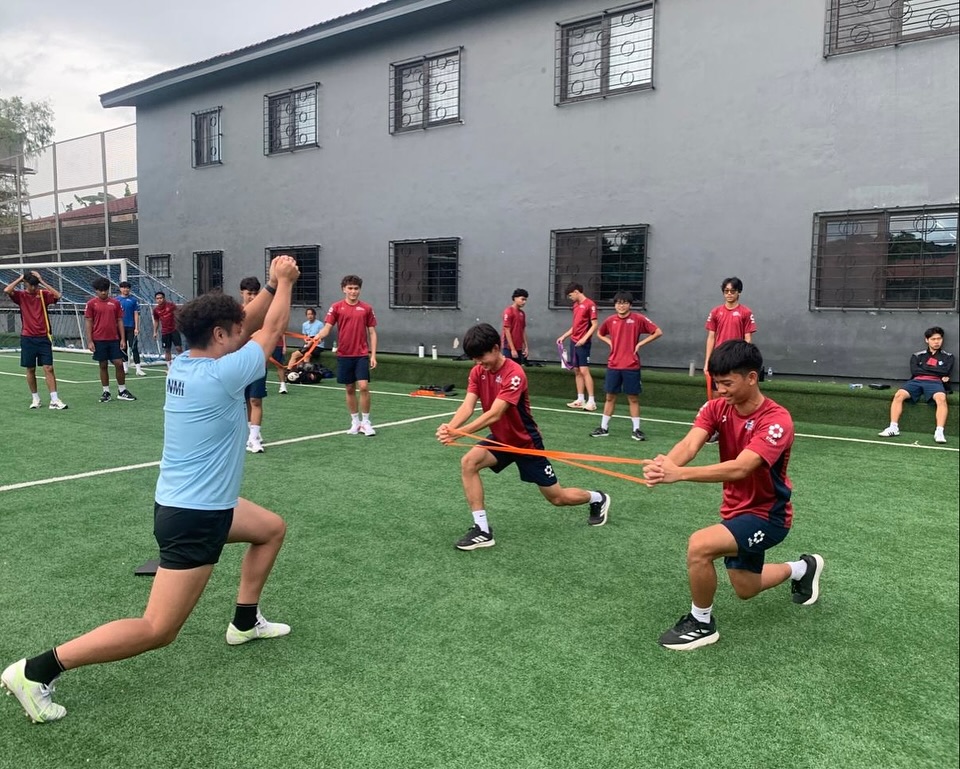 No photo description available.